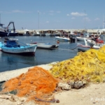 Fischernetze-im-Hafen in Kallithea